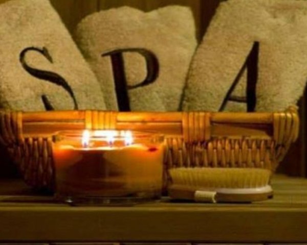 Four Hand Massage in Dombivli